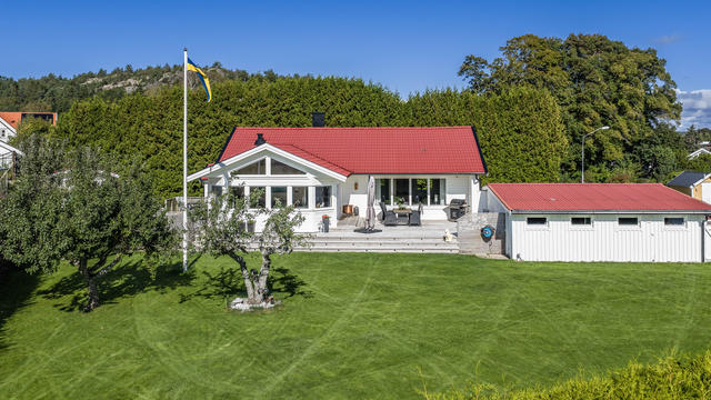 Välkomna till Mellanvägen 18 i hjärtat av Stora Höga!