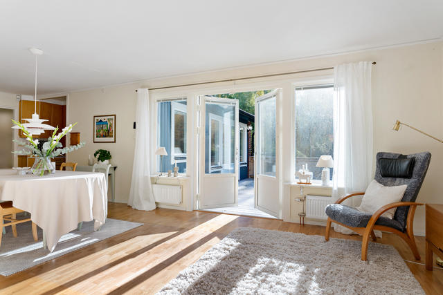 Välkommen till Hovås Hagstig 2! 
En härligt stor familjevilla i Lyckhem Hovås