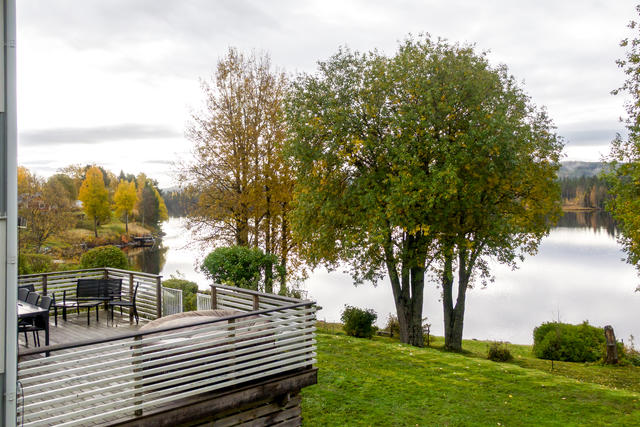 Sjönära dröm med Mörsils kanske bästa utsikt