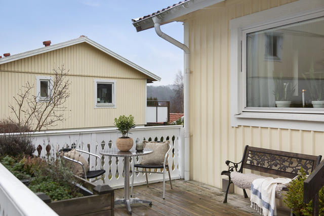 Fantastisk egen uteplats vid entrén!