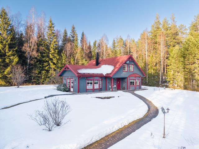 Välkommen till  Tasbäck Molarsgattu 9!