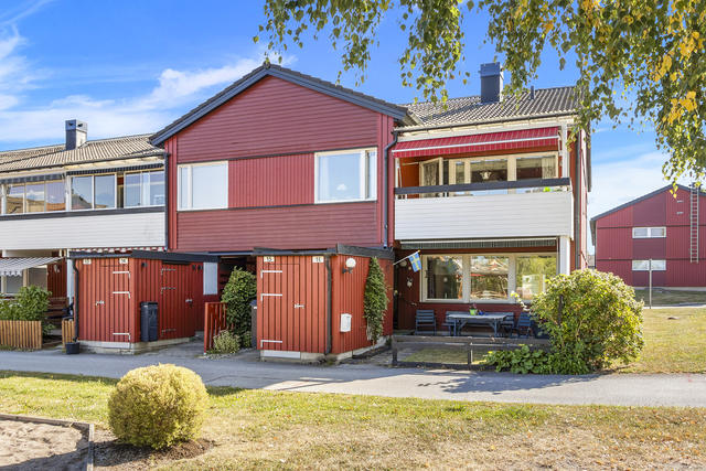 Välkommen till Hällbacksvägen 16!
