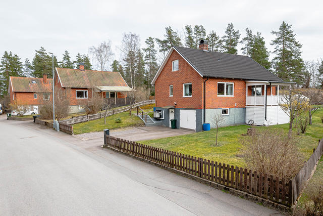 Lilla bangata 12