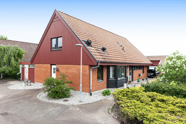 Från den gemensamma och bilfria gränden