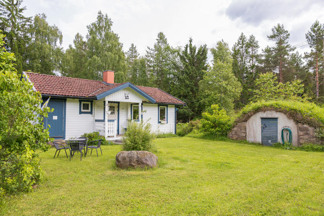 Välkommen till denna charmiga sommaridyll i natursköna Getterum!