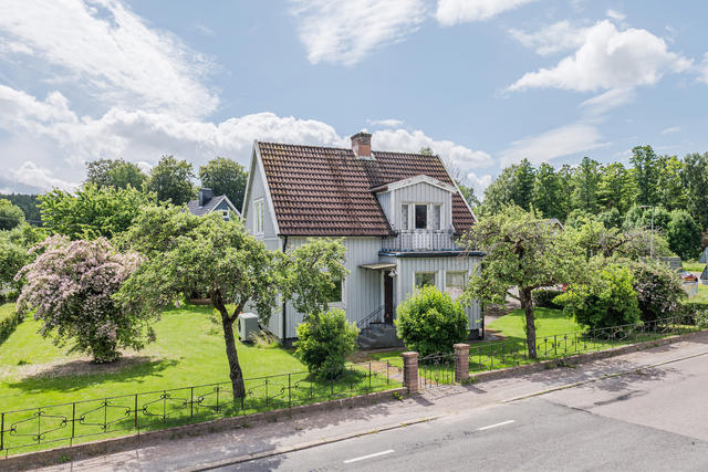 Trevlig villa med stor hörntomt