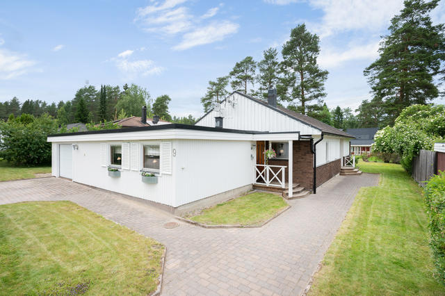 Enplansvilla på friköpt tomt
