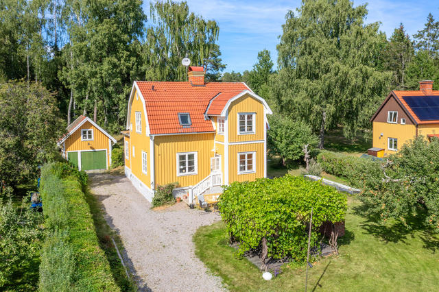 Vackert sekelskifteshus i underbar miljö