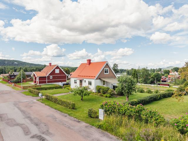 Välkommen till Granmovägen 16 i omtyckta Tunsta!