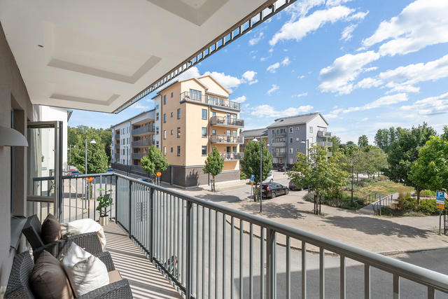 Generös balkong med soligt läge
