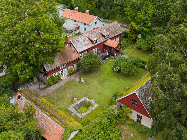 Prunkande OAS mitt i Vickleby! 