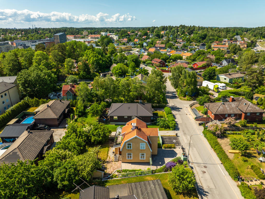 Drönarbild från öster