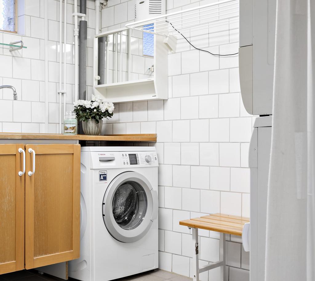 Tvättstuga och pannrum i källarplan