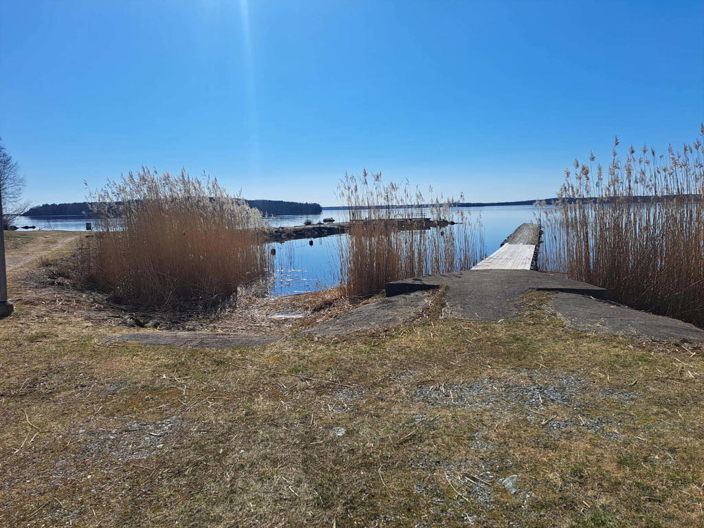 Nere vid stranden/bryggorna