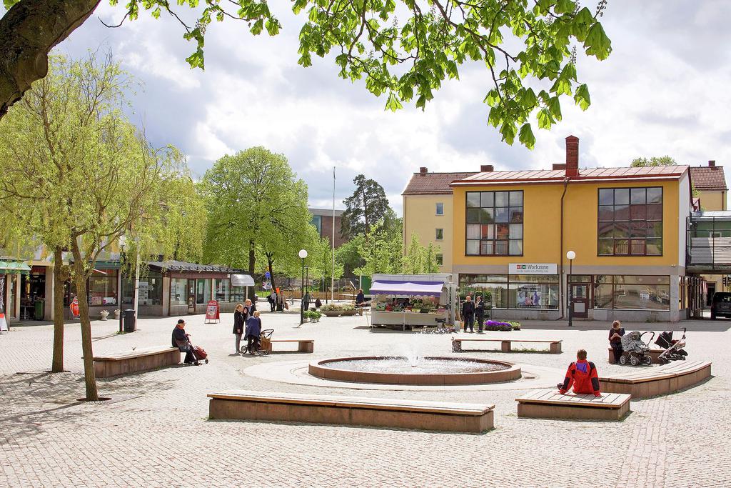 Årsta torg