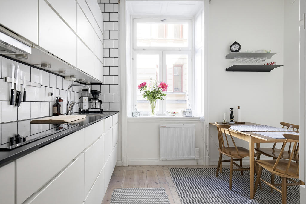 Fin matplats & hög takhöjd i kök