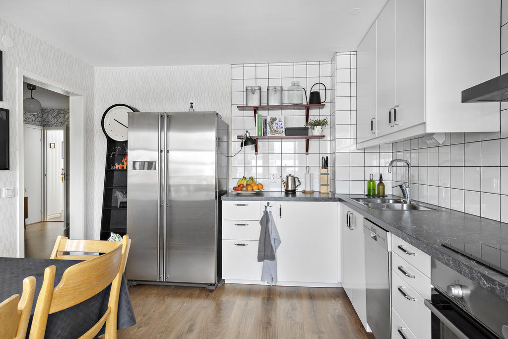 Snyggt kök i modern stil från IKEA.