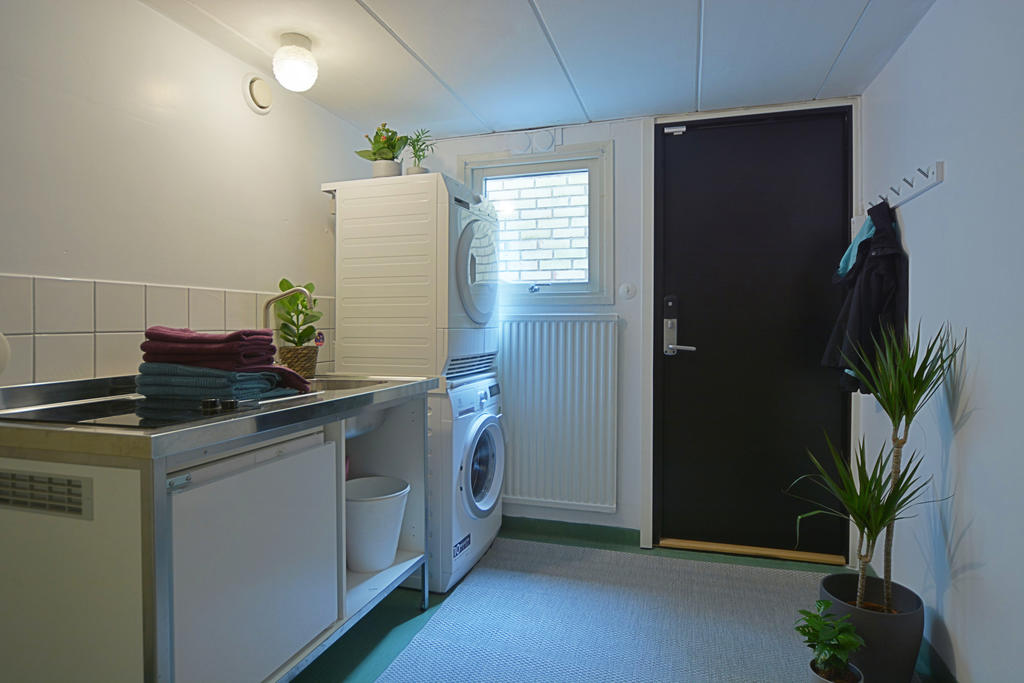 Tvättstuga med grovingång