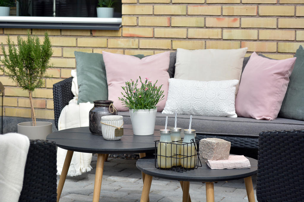 Uteplats i SV, detaljbild