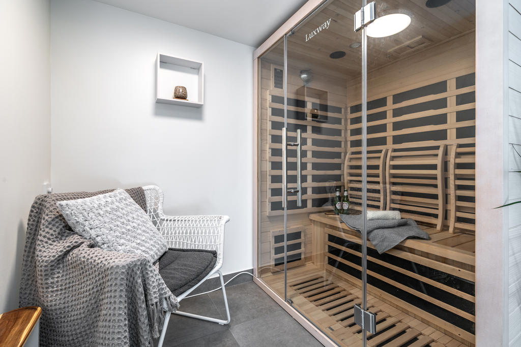 Relax och infrabastu