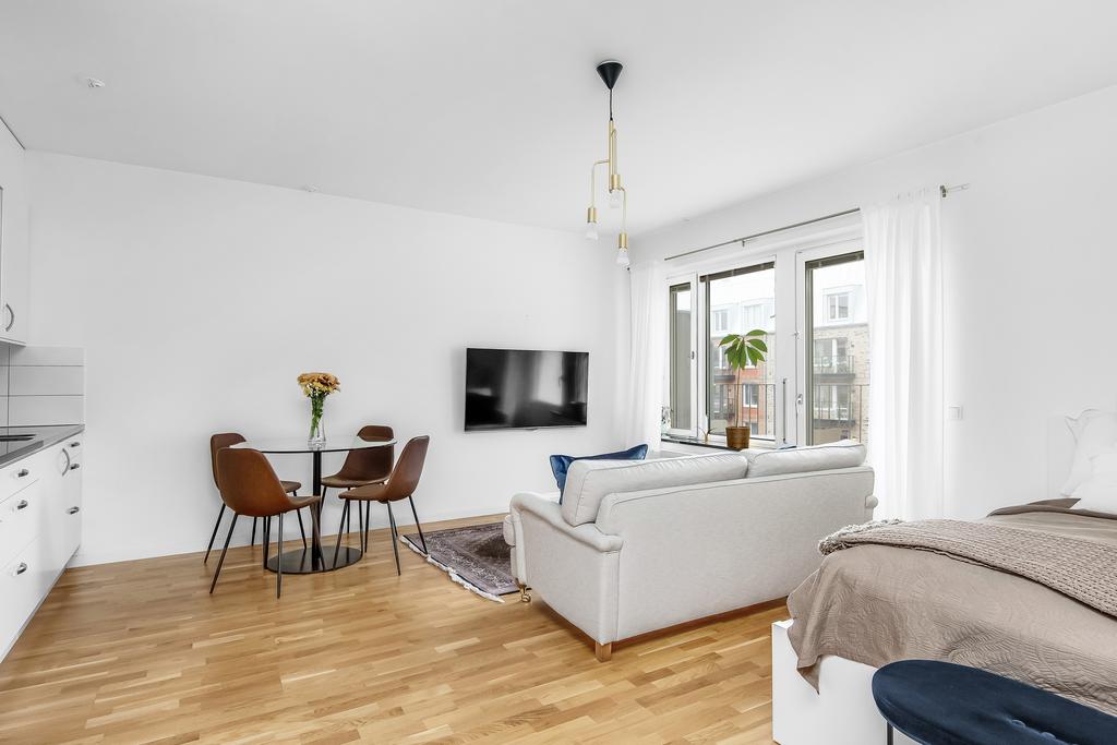 Öppen planlösning mellan kök och allrum