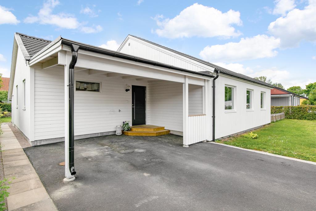 Plats för fler bilar på uppfarten