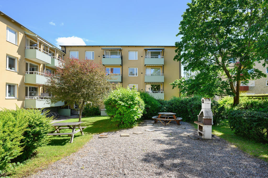 Den gemensamma lummiga innergården