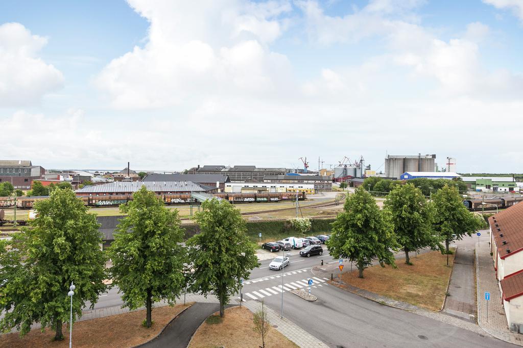 Havsutsikt från våning 4