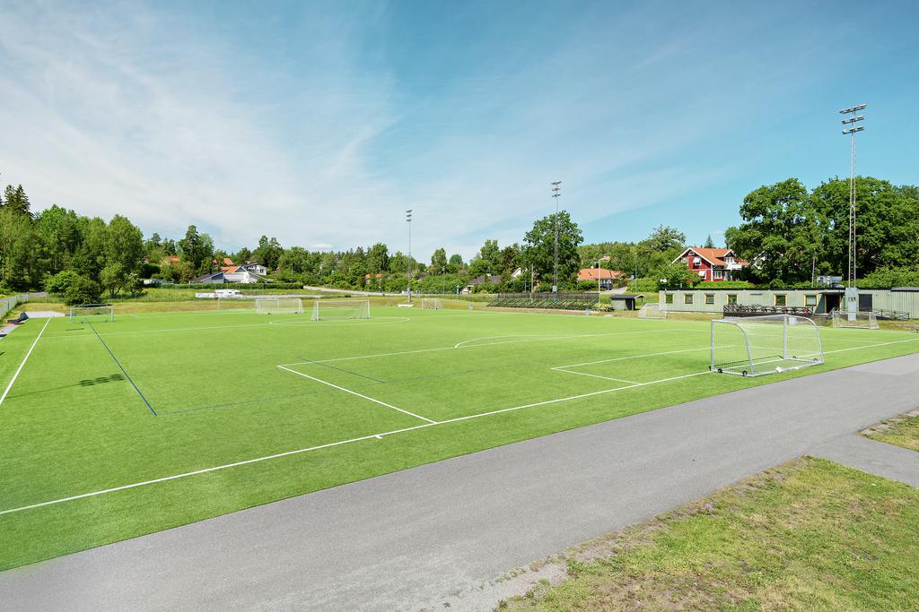 Bollstanäs IP är en idrottsplats i Bollstanäs och är hemmaplan för Bollstanäs SK. Den består av två konstgräsplaner och två byggnader för omklädningsrum och föreningens lokaler.