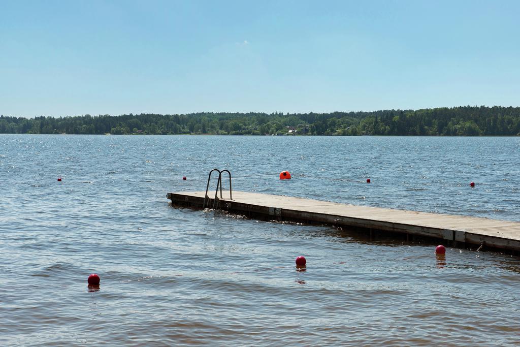 Lövstabadet brygga