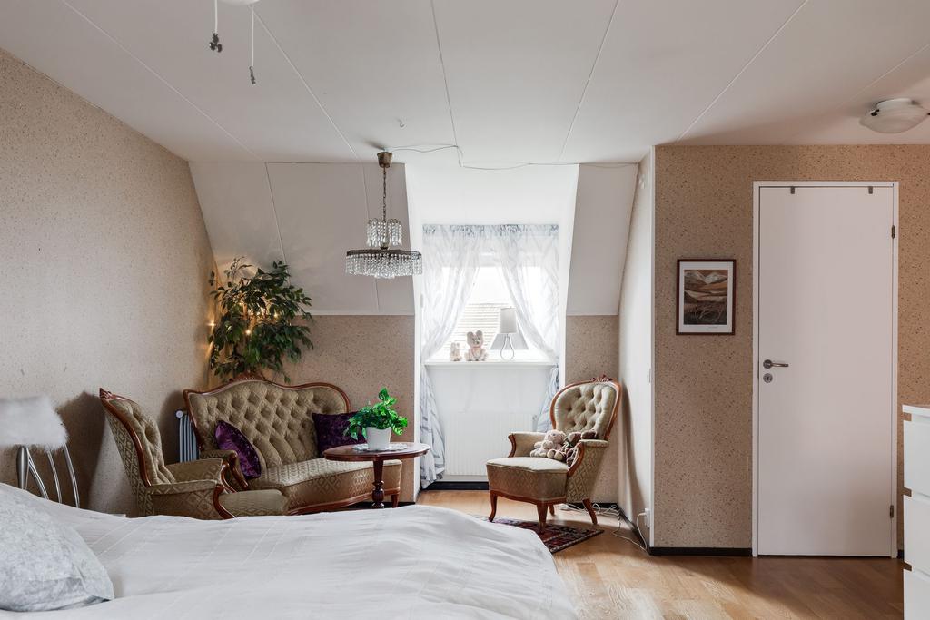 Sovrum/Allrum övre plan