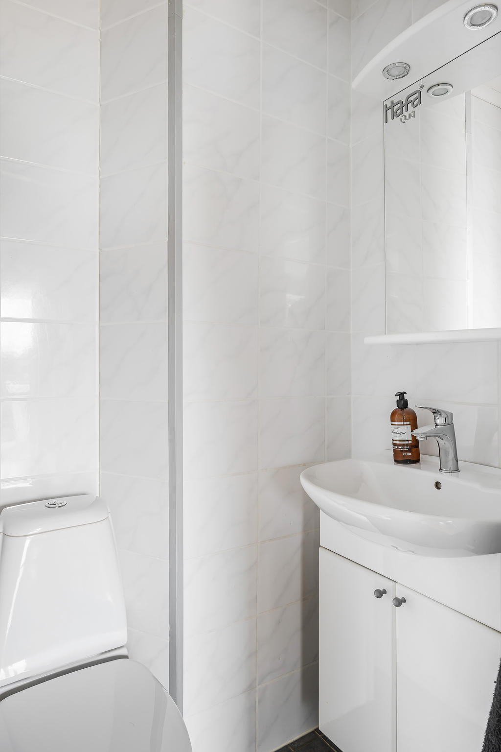 Gästtoalett (Lght 1)