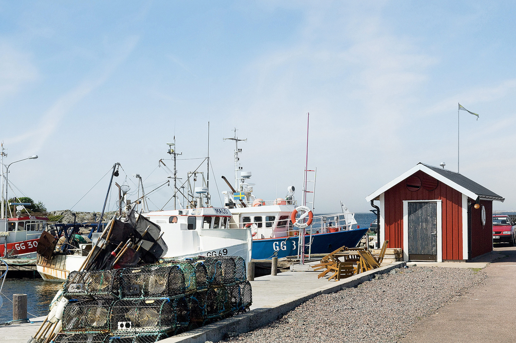 Flera småbåtshamnar finns i närheten, denna bilden är tagen i Lerkil