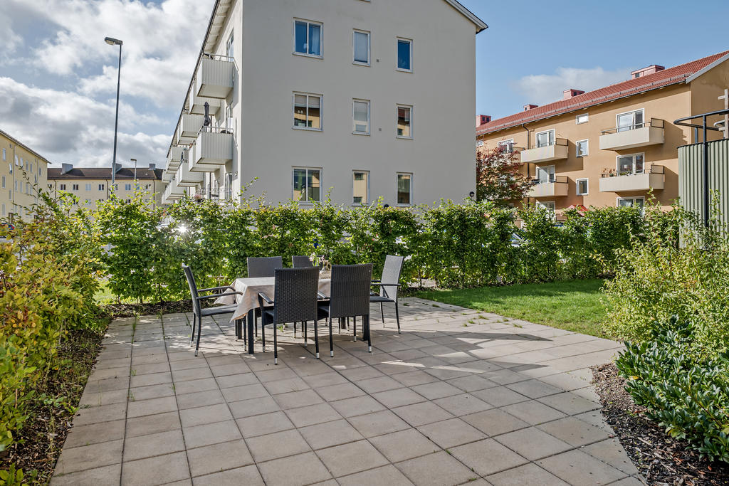 Trevlig innergård med gemensam uteplats