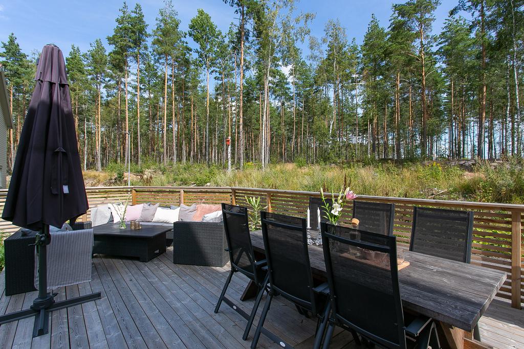 Stor altan på baksidan