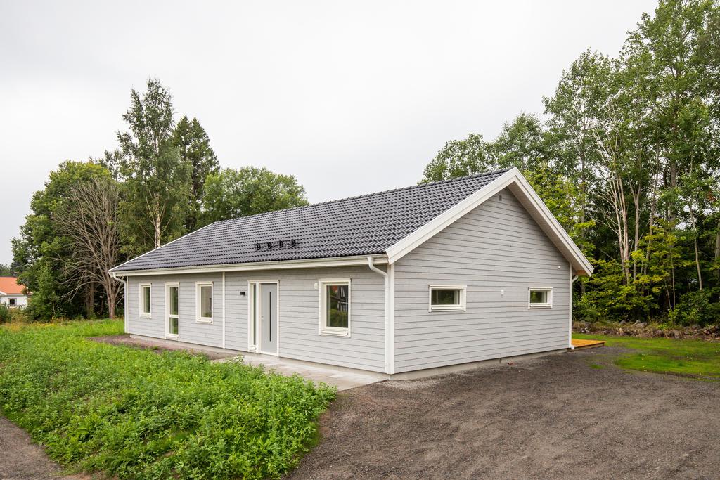 FRAMSIDA OCH GAVEL