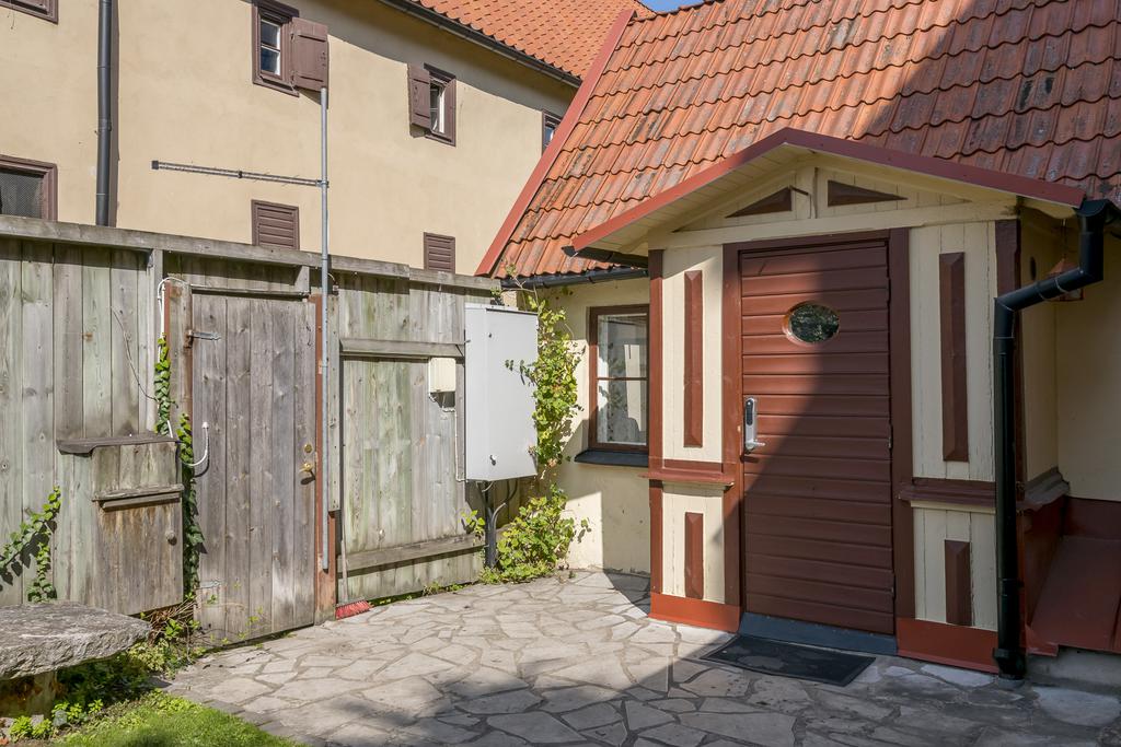 Entré hus nr 1