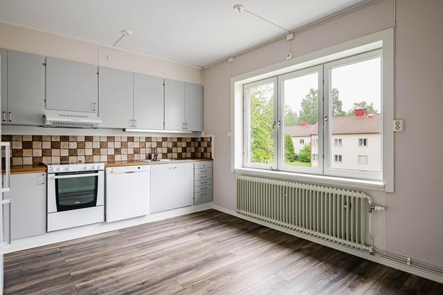 Det stora och rymliga köket.