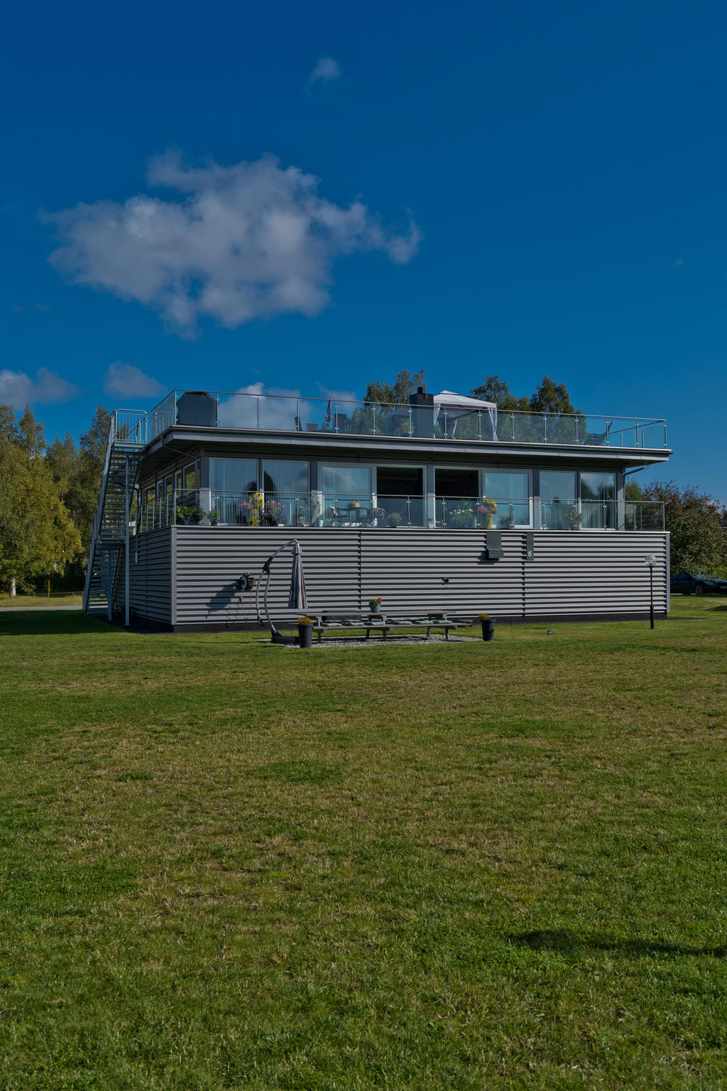 Baksida hus