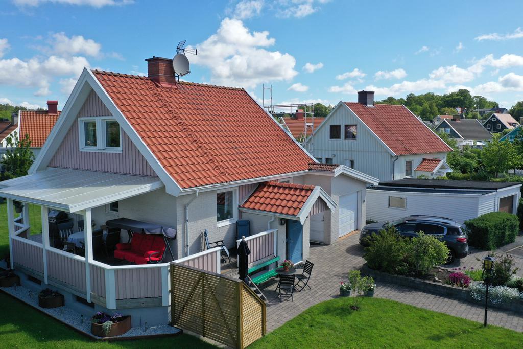 Ett välskött hus med en fantastisk tillhörande trädgård