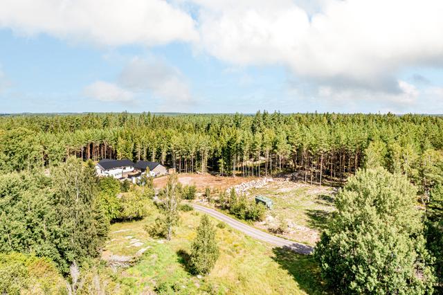 Önskar du bo nära naturen mitt emellan Norrköping & Linköping?