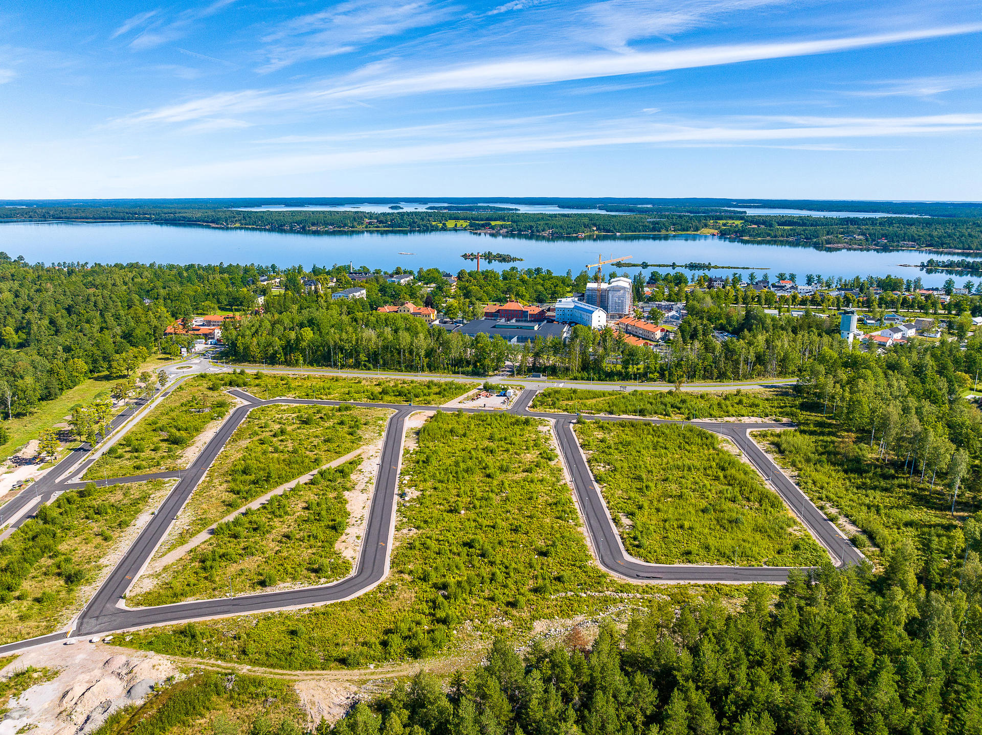 Naturskönt belägna tomter intill sjön Maren!