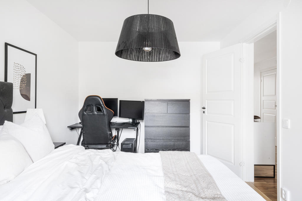 Sovrum  med gott om plats