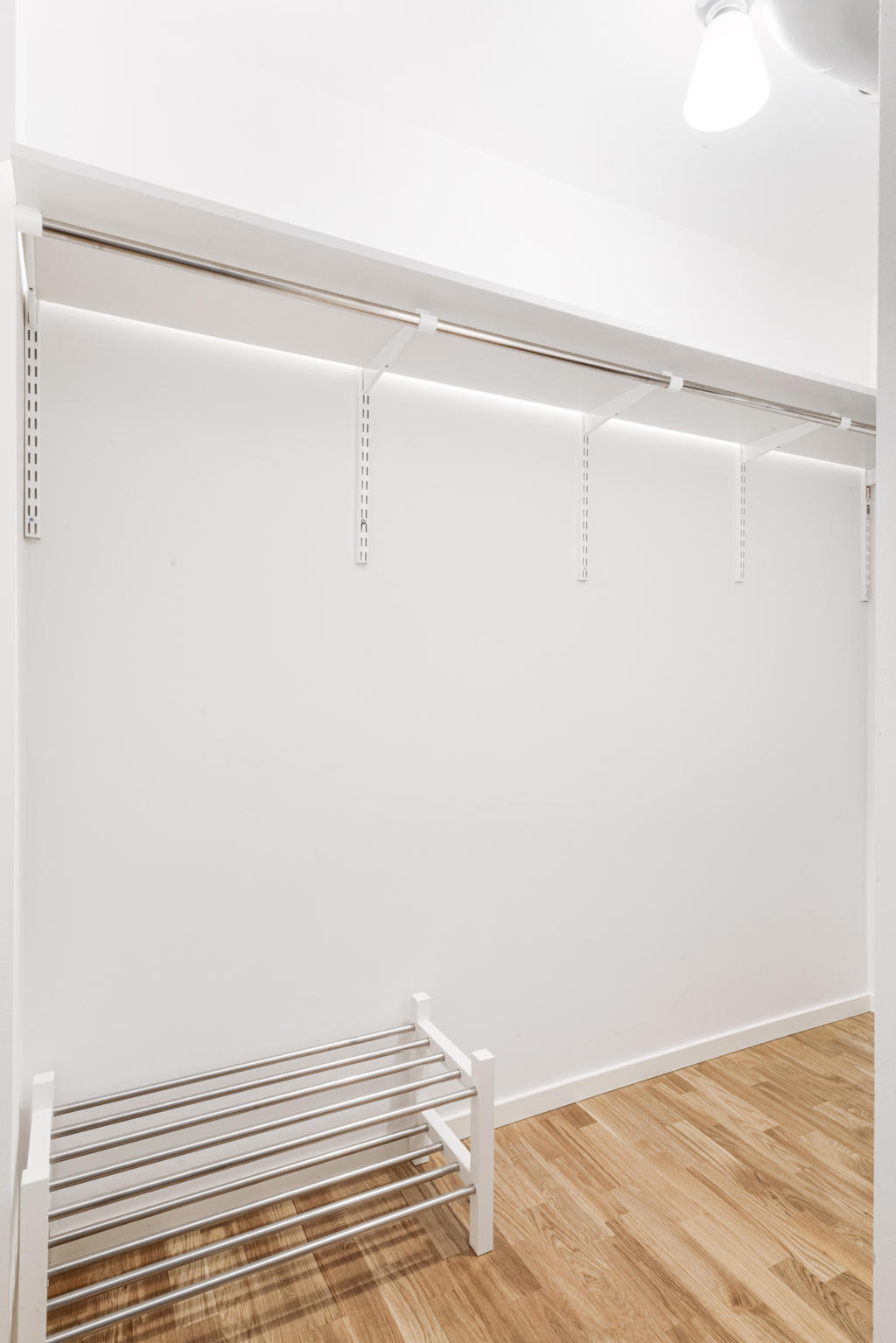 Klädkammare med smart förvaring