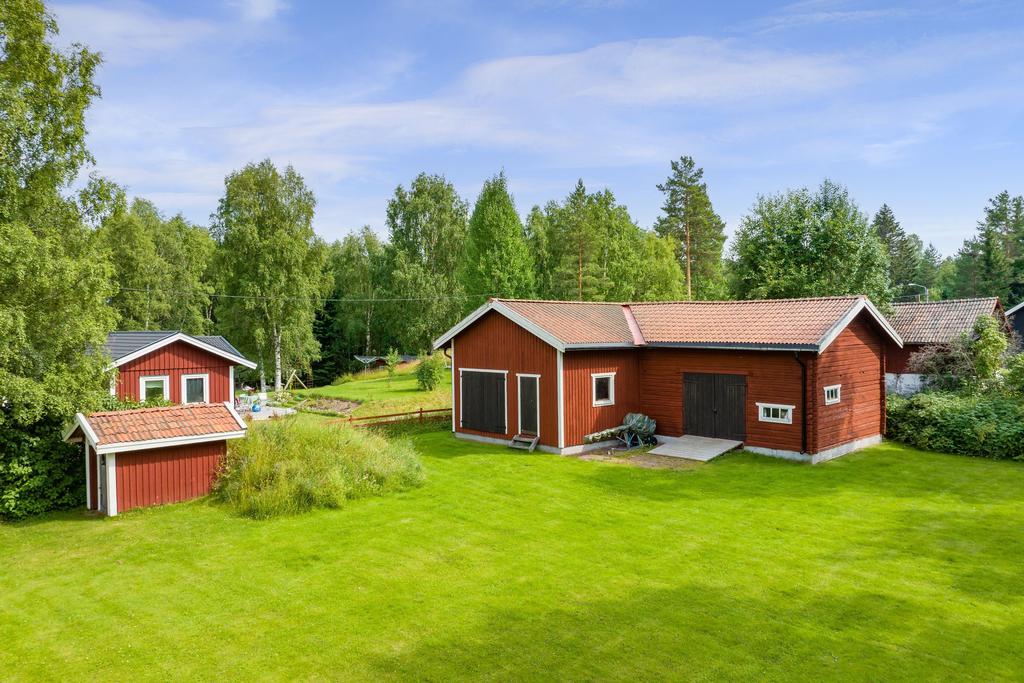 Jordkällare och den fina nya ladan