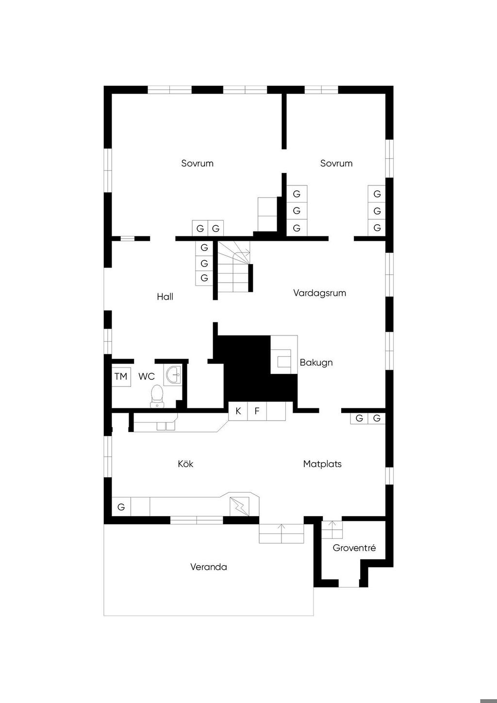 Entéplan: Planritningen är uppmätt av Husfoto, inga bärande väggar syns. Huset är byggt som sexplan, vilket var vanligt under 1700-talet, två murstockar med vanligtvis bärande väggar i två kors. Planen har ändras en del med åren.