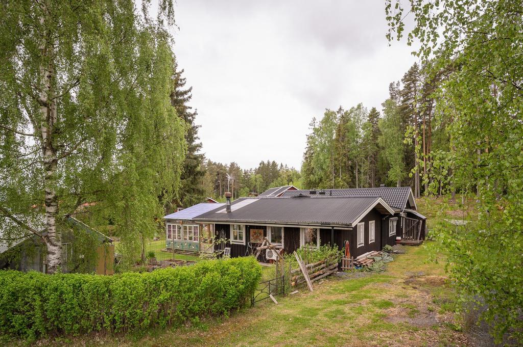 Huset sett från baksidan