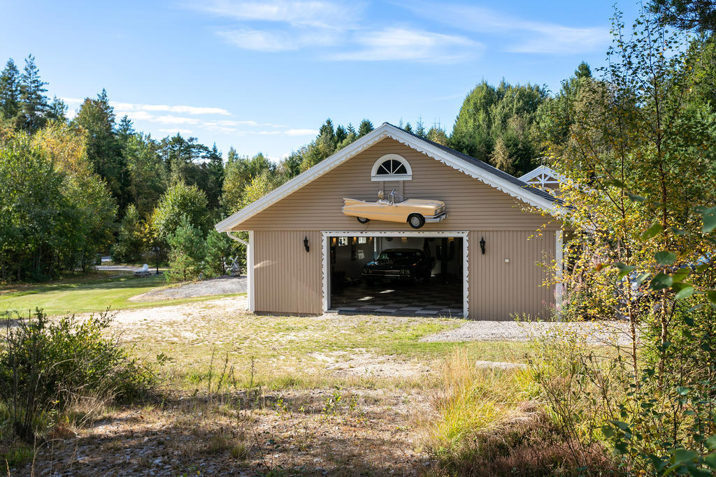 Garagebyggnad på hela 109 kvm