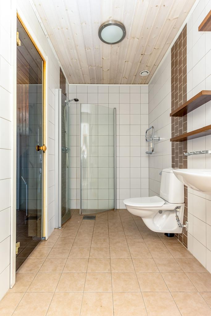 WC/duschrum med bastu