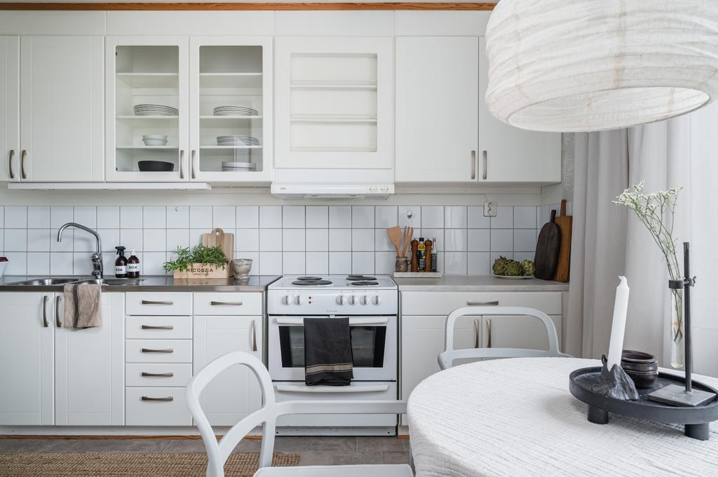 Köket går i neutrala färger